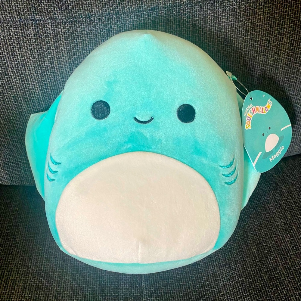 Maggie the Stingray 8” Squishmallow